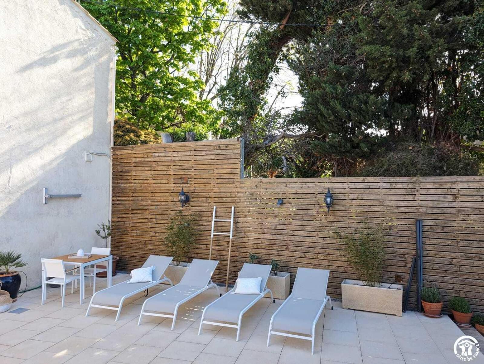 Bed and Breakfast La Maison Millesime La Caunette Exterior foto